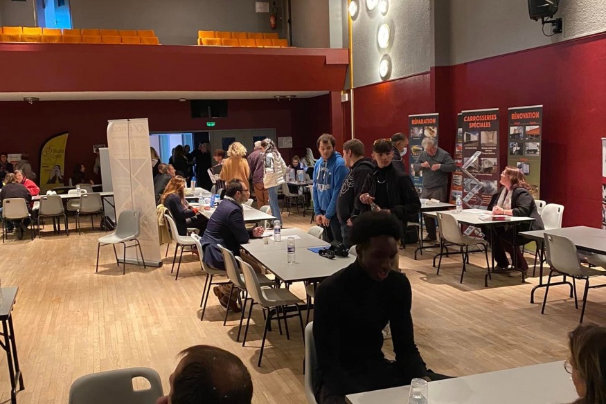Bon plan ! Le forum de l'emploi jusqu'à 13h à Cosne-sur-Loire